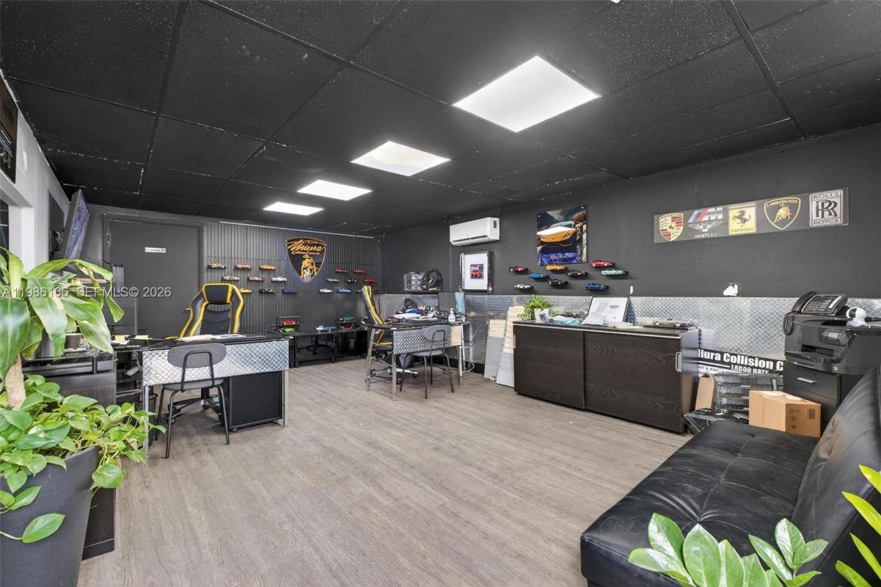 0000 NW 56 , Doral, FL 33166 Photo