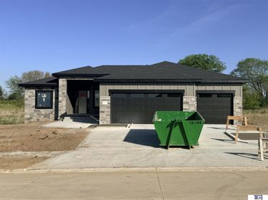 12511 S 87 Street, Papillion, NE 68046