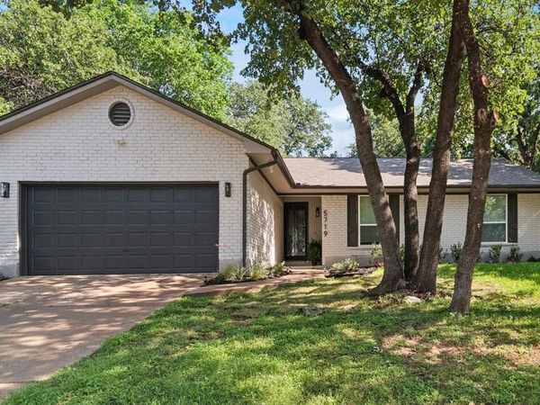 5719 Valley Ridge Court, Arlington, TX 76017