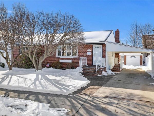 119 S 6th Street, Bethpage, NY 11714