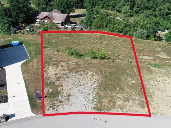 4005 Shenandoah Dr, Jefferson Hills, PA 15025