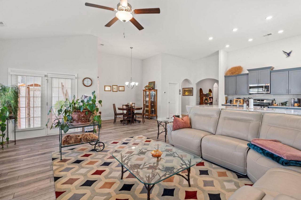 2037 Great Blue Heron Dr. Photo 12