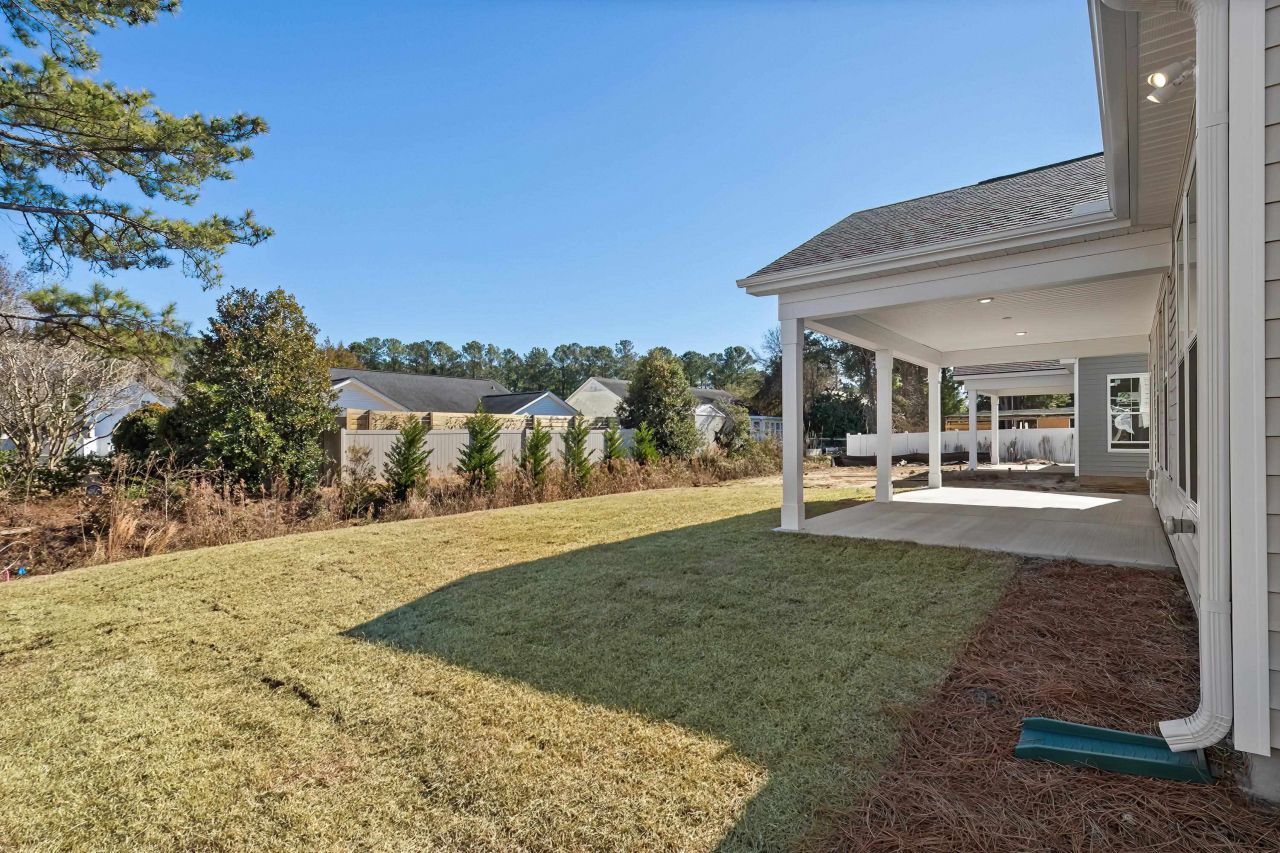 752 Sun Colony Blvd. Photo 17