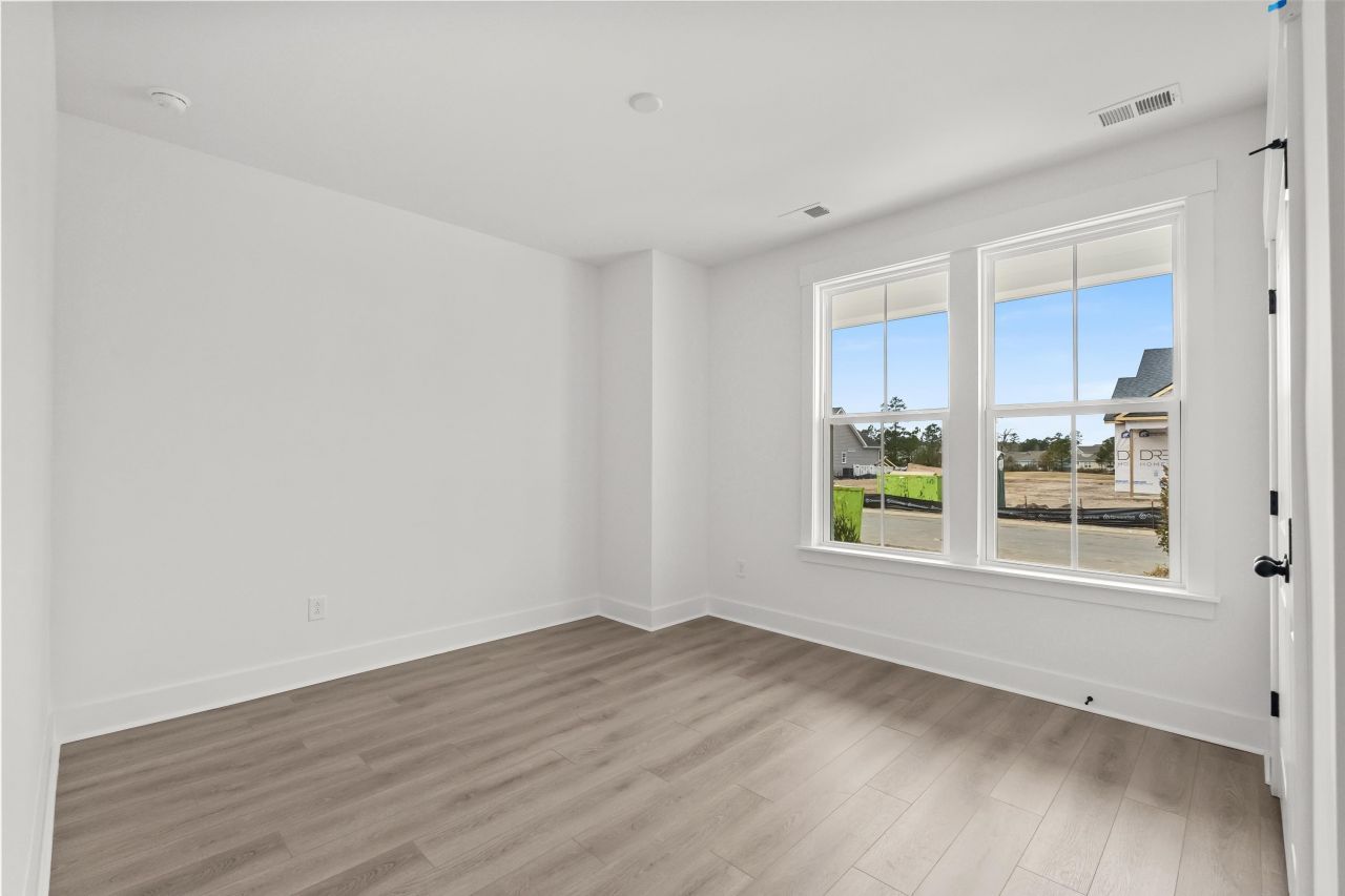 752 Sun Colony Blvd. Photo 25