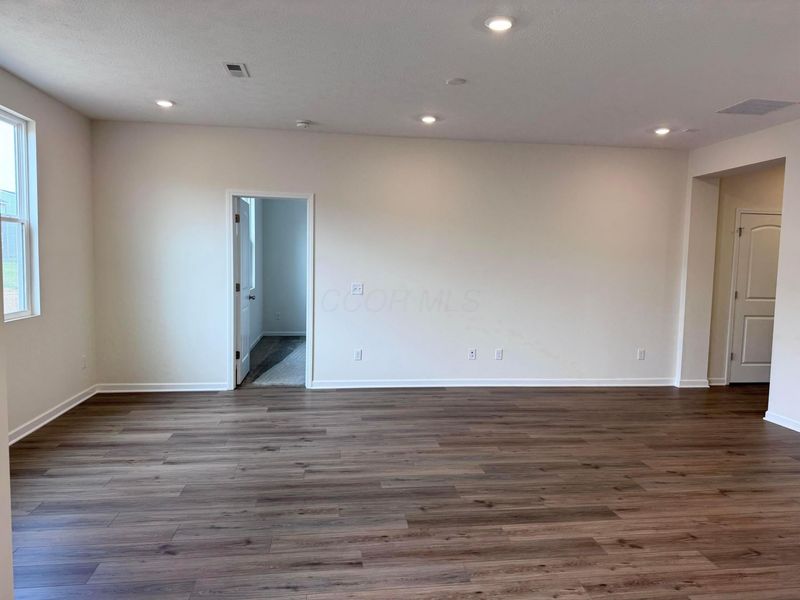 336 Honeysuckle Street, Unit Lot 325, South Bloomfield, OH 43103 Photo 12