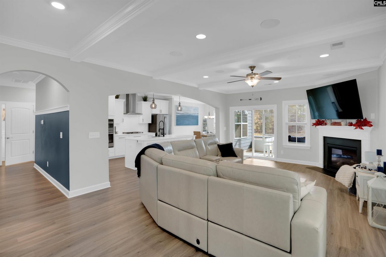 616 Calabria Court Photo 29