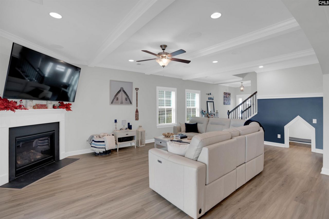 616 Calabria Court Photo 31