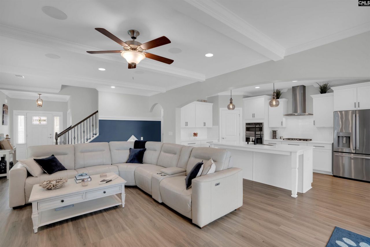 616 Calabria Court Photo 32