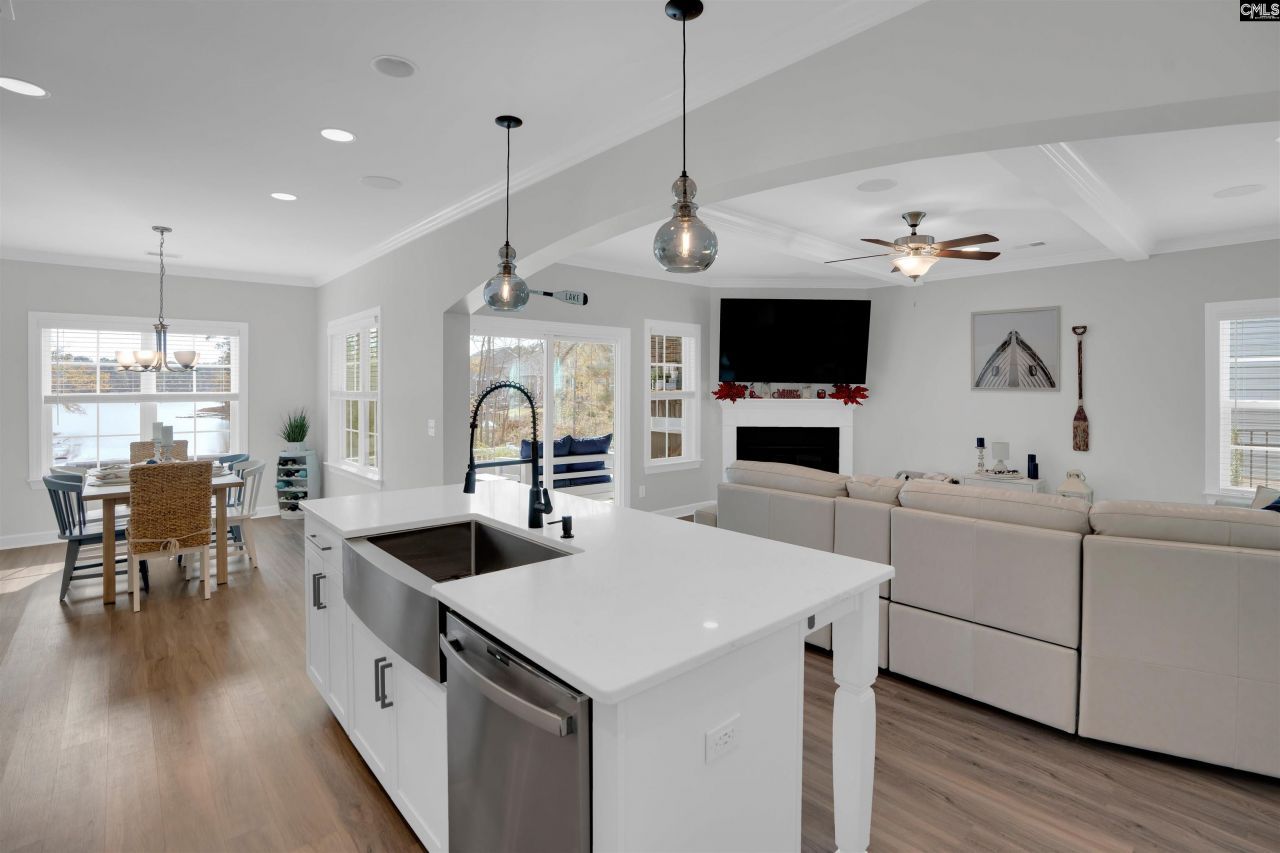 616 Calabria Court Photo 34