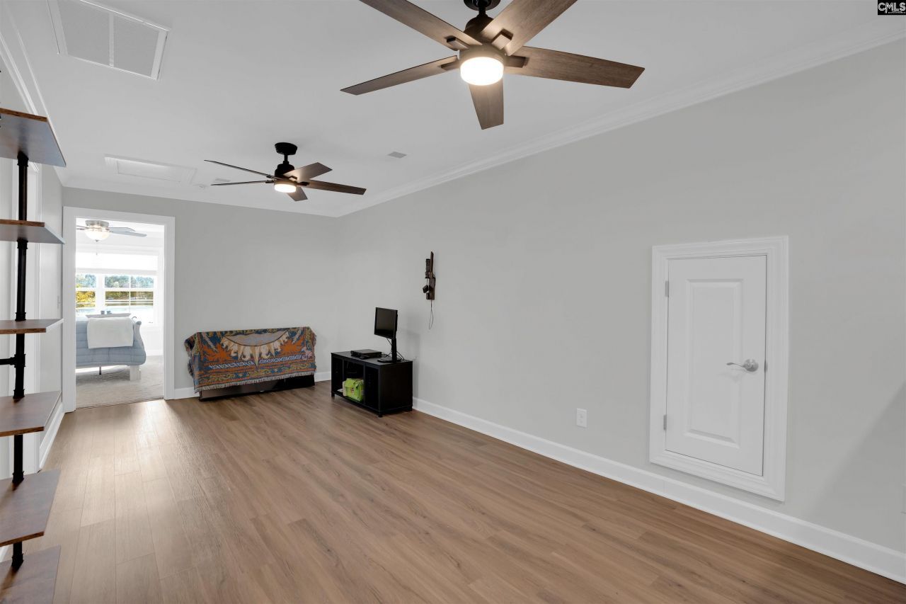 616 Calabria Court Photo 45