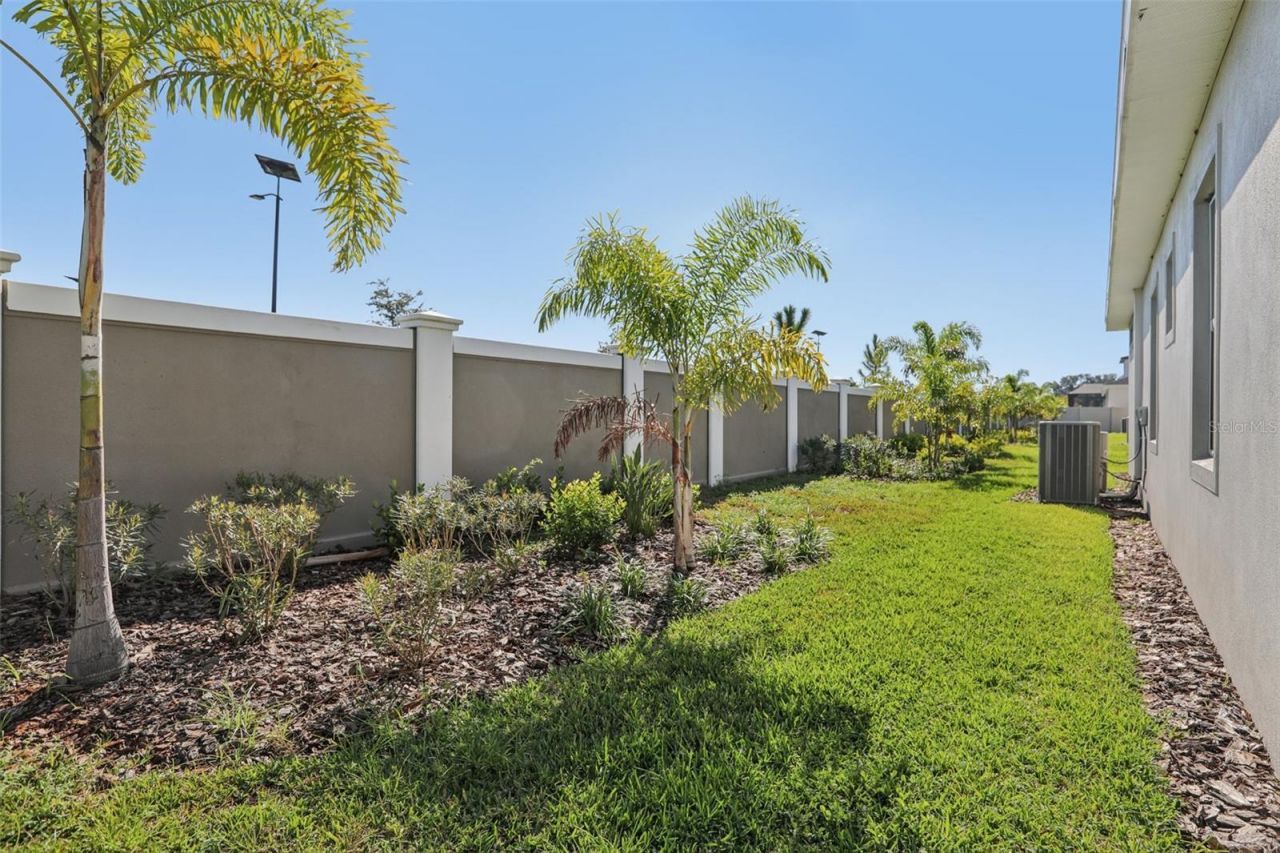 10707 Torchwood Sea Way, San Antonio, FL 33576 Photo