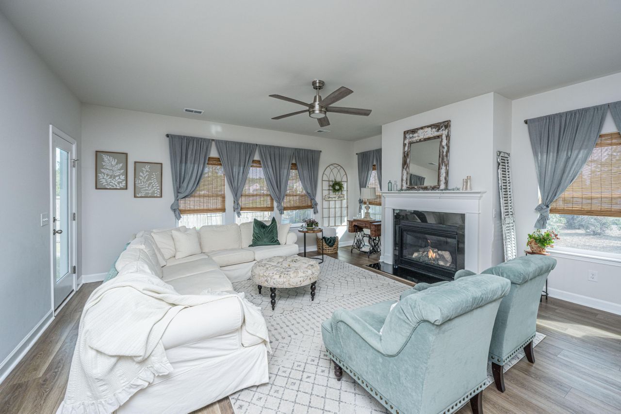 189 Lucca Drive Photo 17