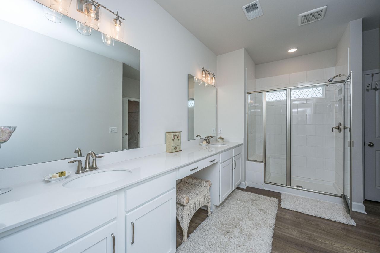 189 Lucca Drive Photo 24