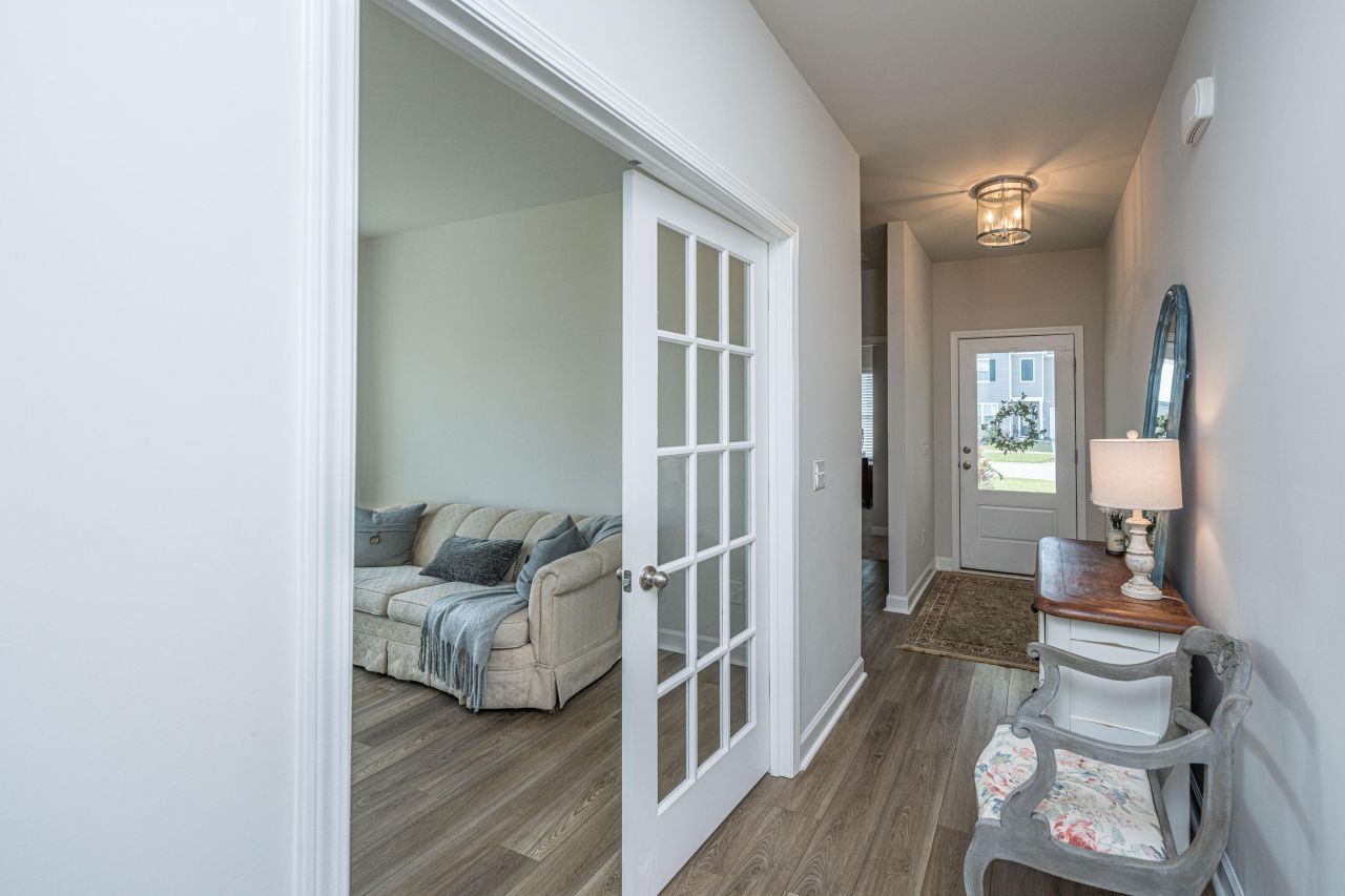 189 Lucca Drive Photo 7