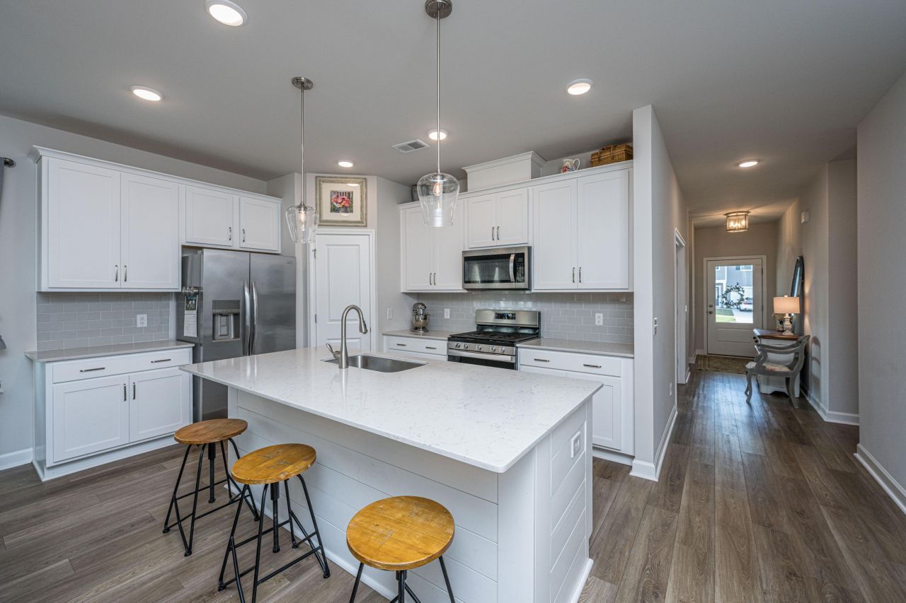 189 Lucca Drive Photo 8