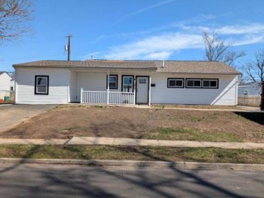 60 Outlook Lane, Levittown, PA 19055 Main Photo