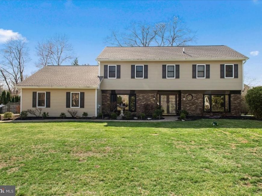 329 Sherwood Drive, Yardley, PA 19067 Main Photo