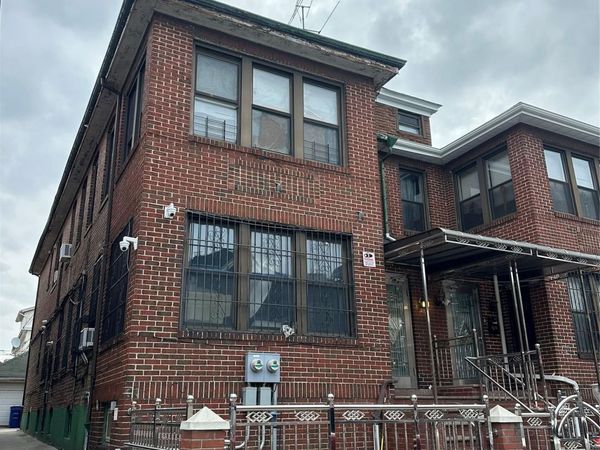 3533 90th Street , Jackson Heights, NY 11372