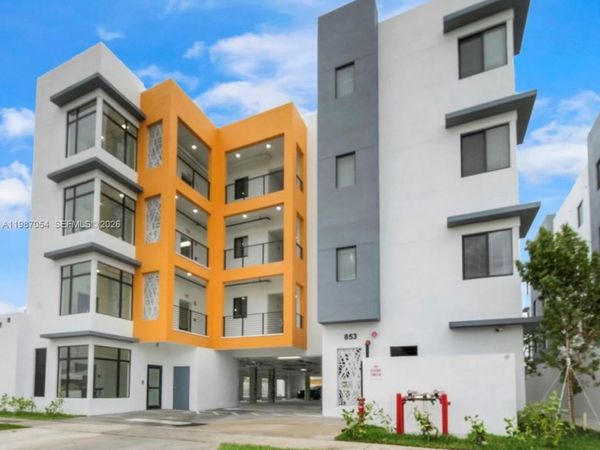 853 E 24th St, Unit 304, Hialeah, FL 33013