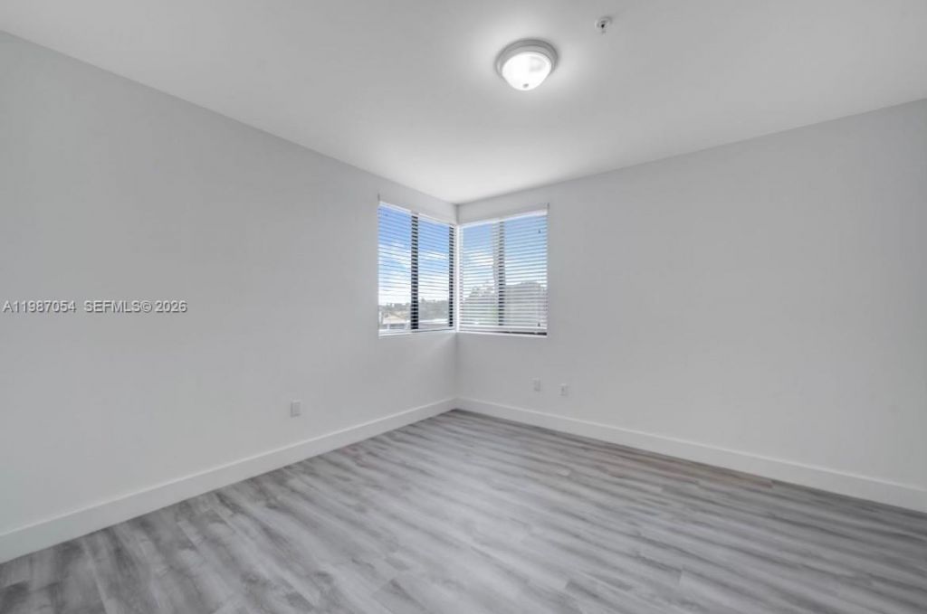 853 E 24th St, Unit 304, Hialeah, FL 33013 Photo