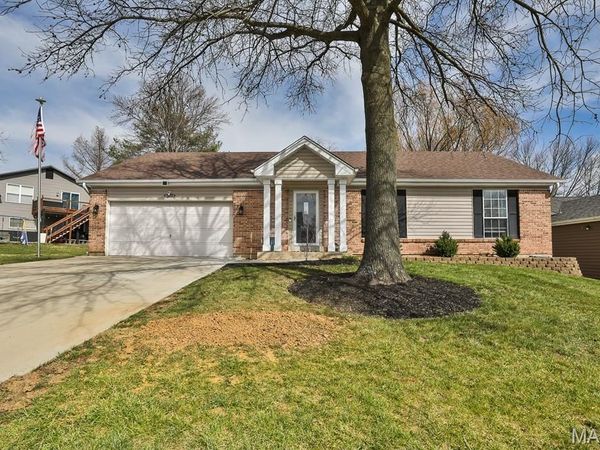 3822 Sirah Court, St Charles, MO 63304