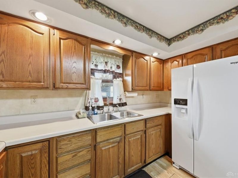 306 N Bechtle Avenue, Springfield, OH 45504 Photo 14