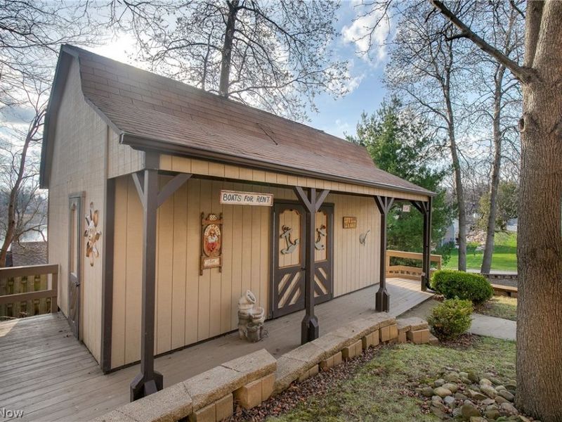 5124 Beachview Circle NW, Canton, OH 44708 Photo 13