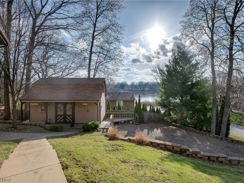 5124 Beachview Circle NW, Canton, OH 44708 Photo 14