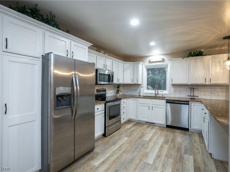 5124 Beachview Circle NW, Canton, OH 44708 Photo 33