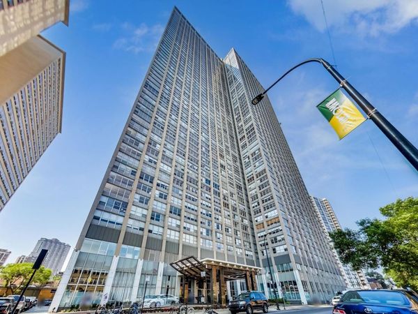 655 W Irving Park Road, Unit 2406, Chicago, IL 60613