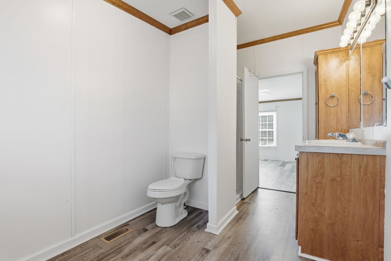 335 Bright Leaf Rd. Photo 12