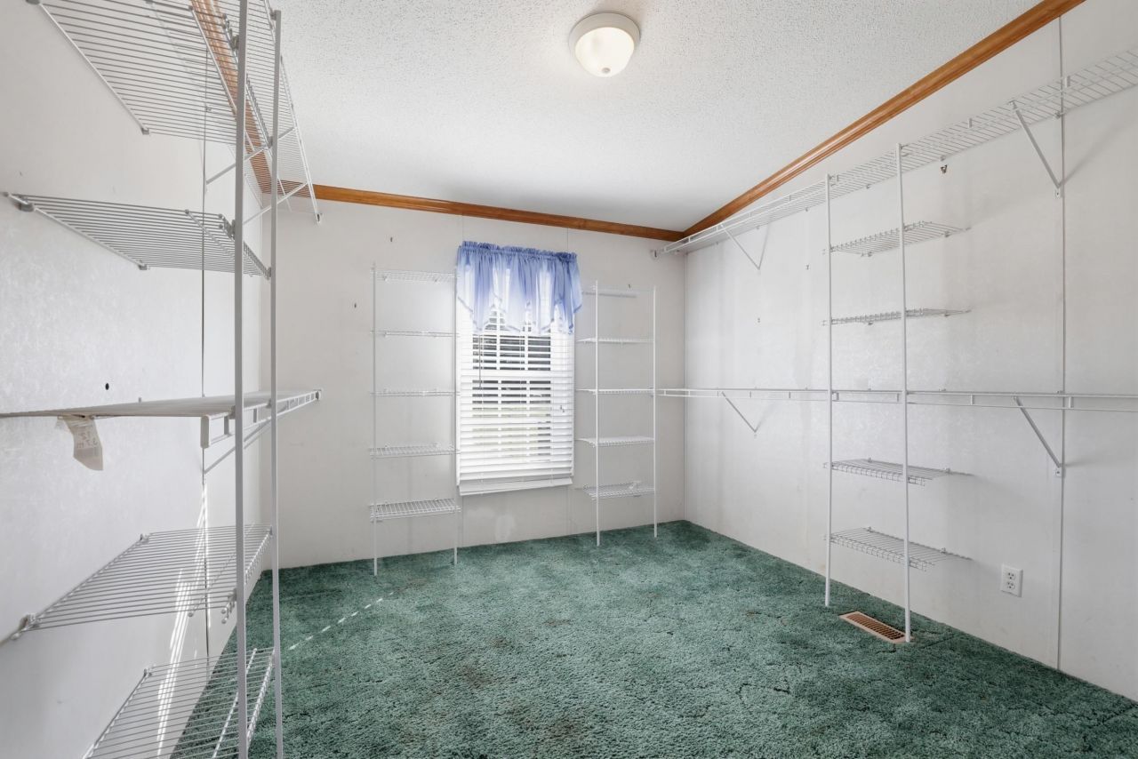 335 Bright Leaf Rd. Photo 15