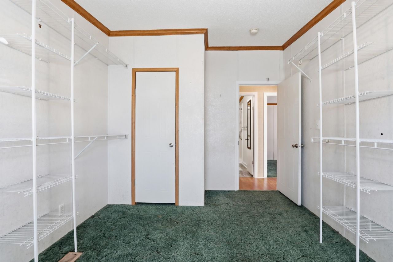 335 Bright Leaf Rd. Photo 16