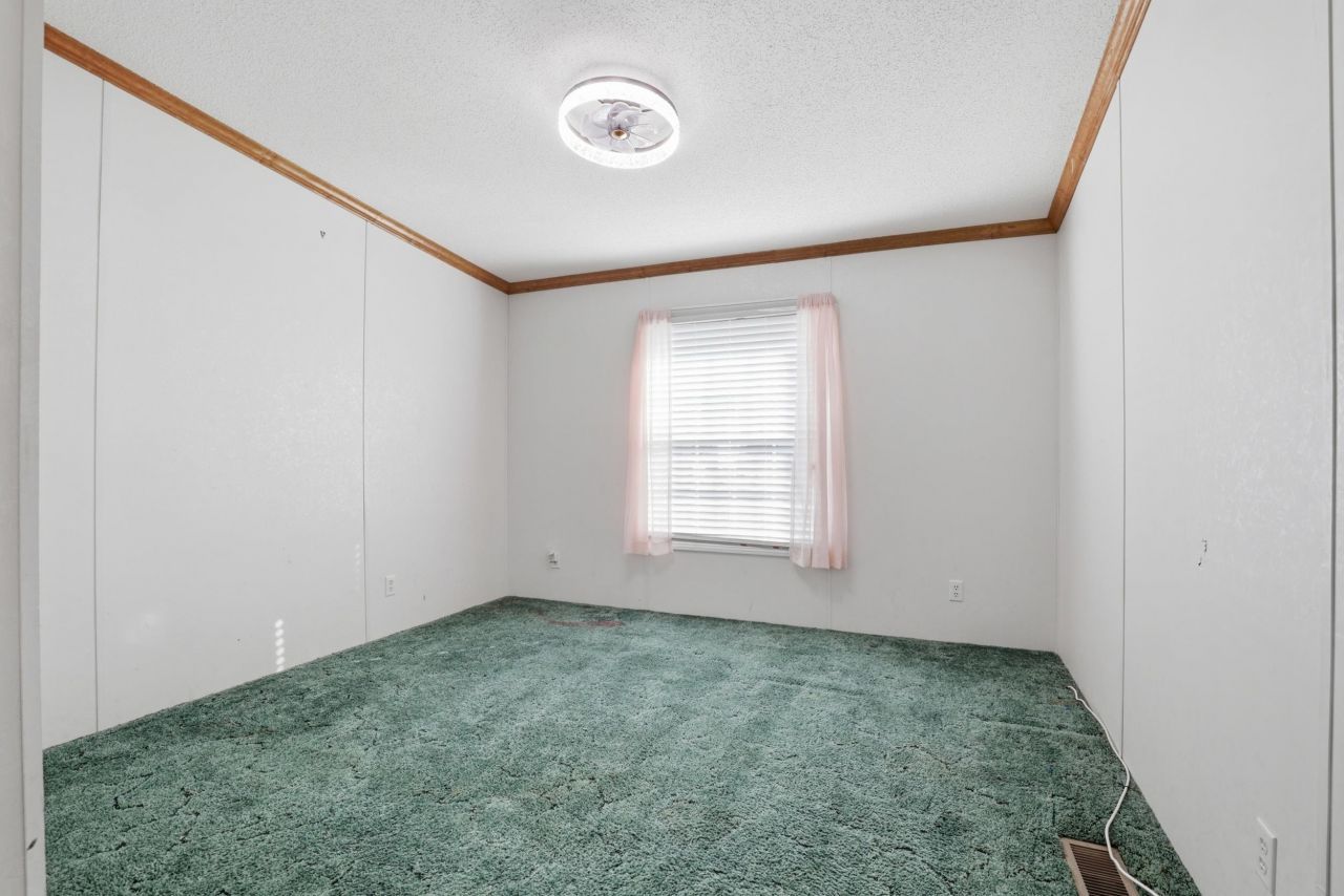 335 Bright Leaf Rd. Photo 17