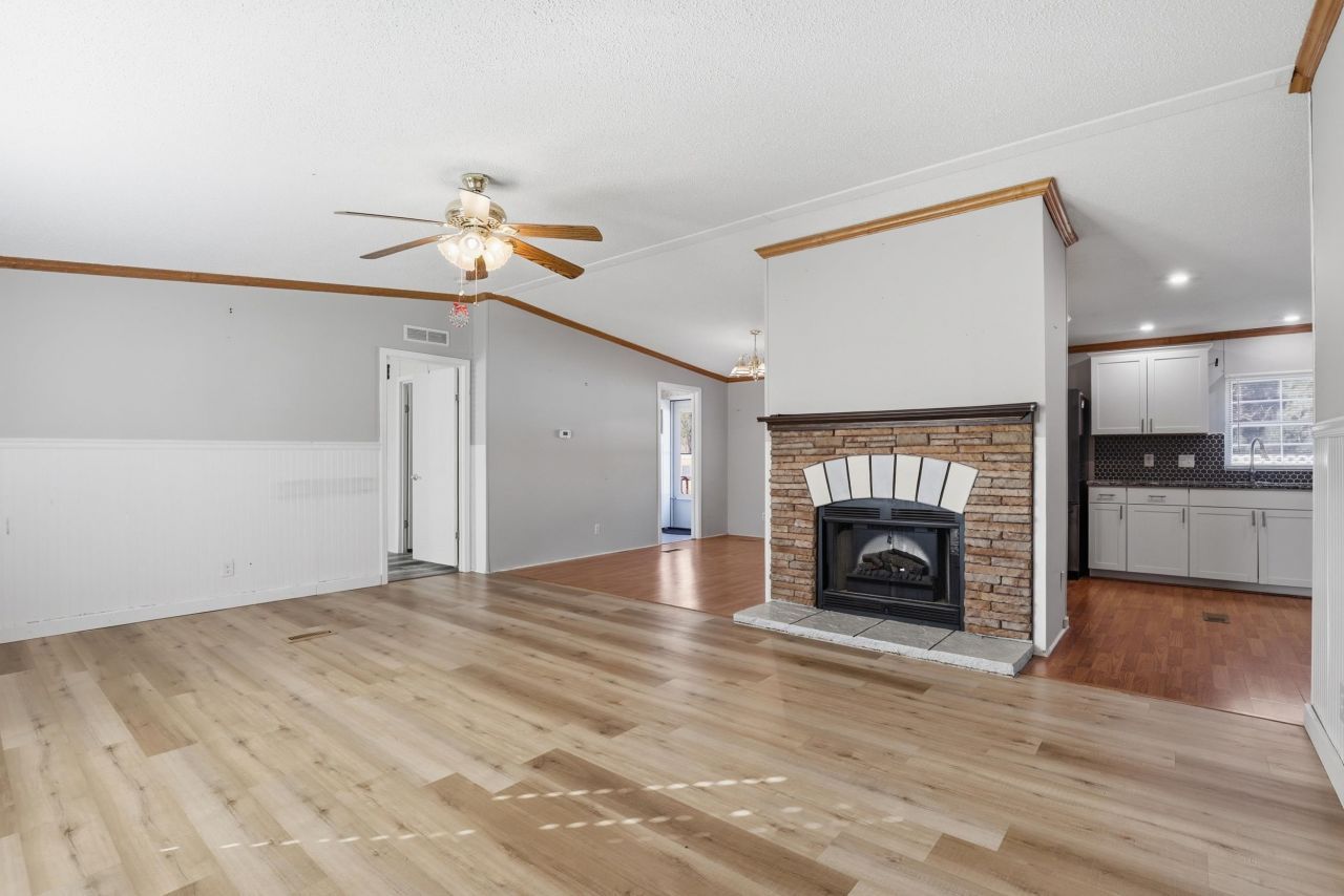 335 Bright Leaf Rd. Photo 5