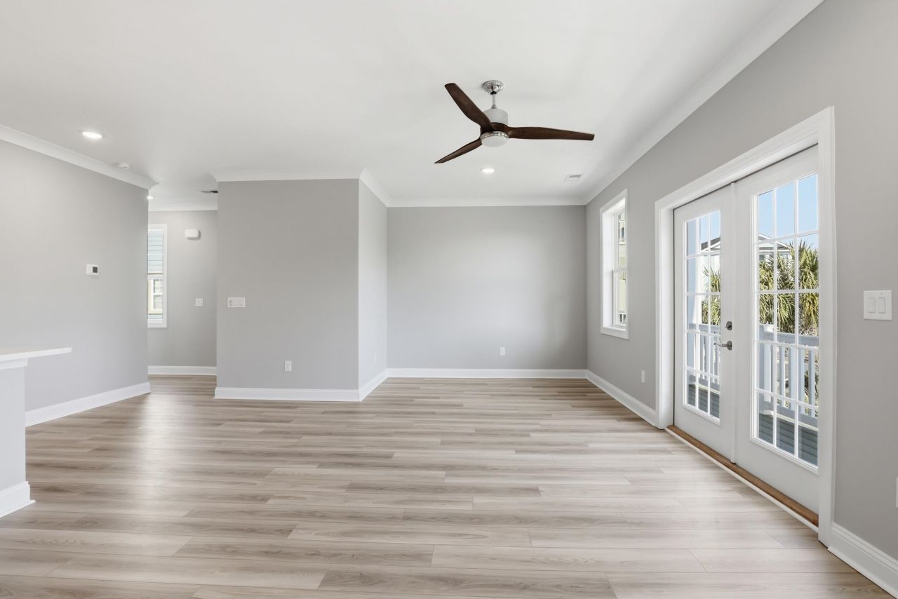 1312 Battery Park Dr. Photo 12