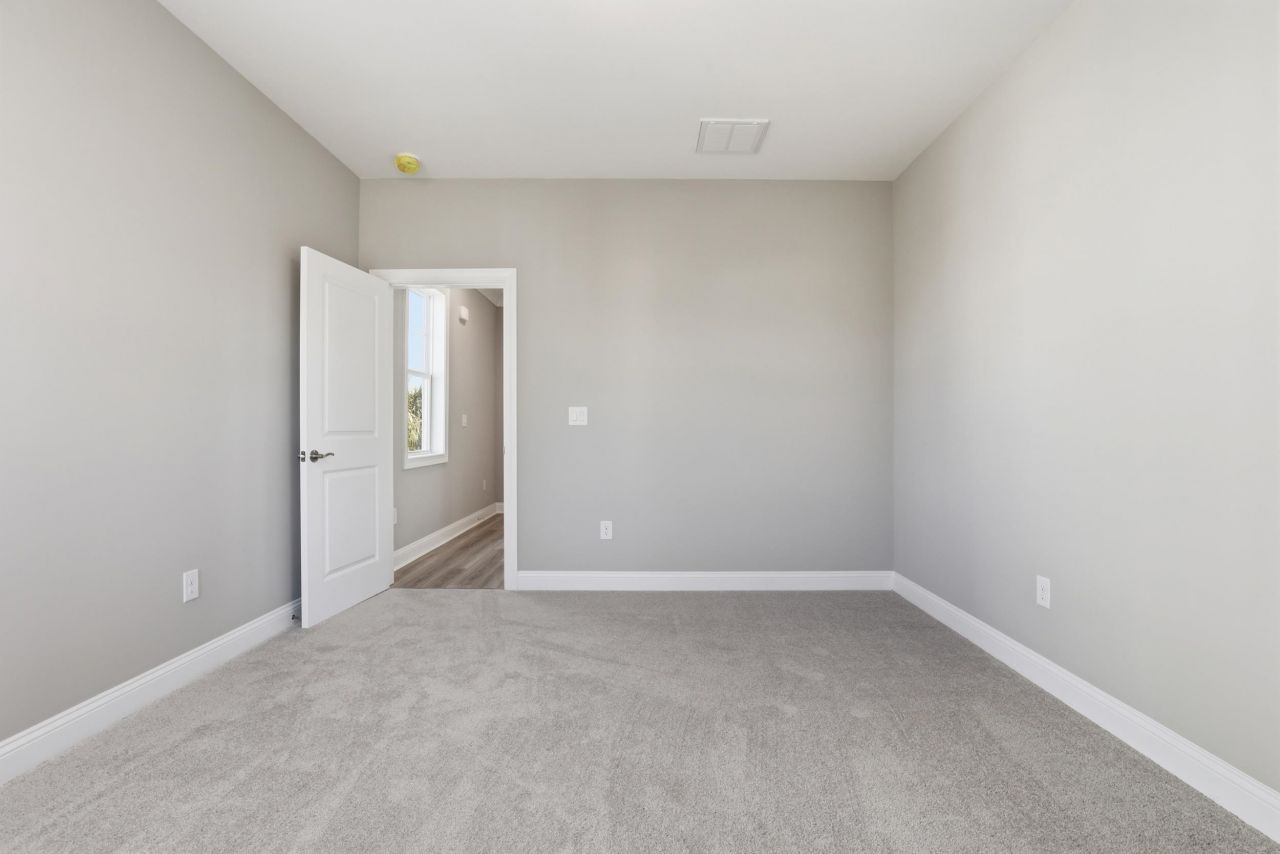 1312 Battery Park Dr. Photo 19