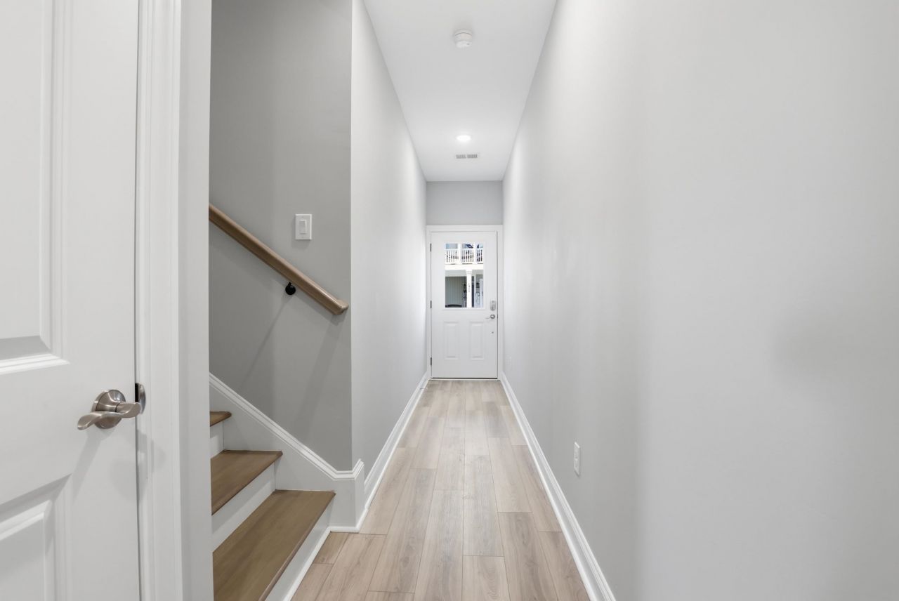 1312 Battery Park Dr. Photo 7