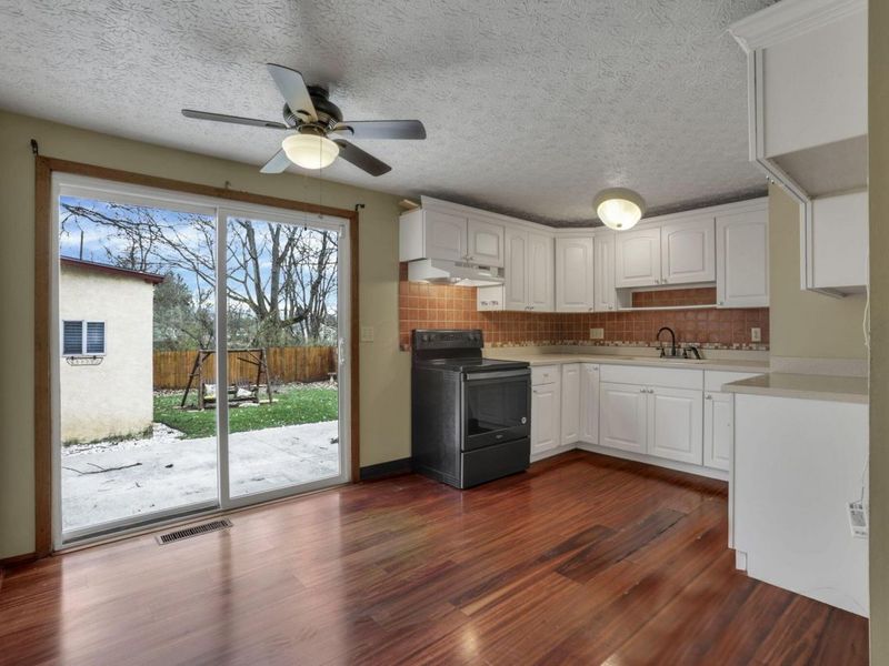 435 Carolann Avenue, Columbus, OH 43207 Photo 12