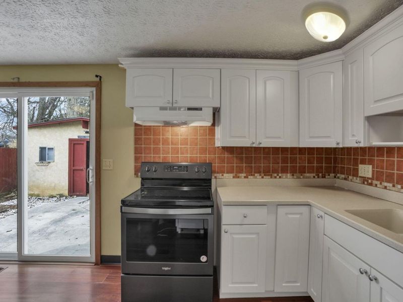 435 Carolann Avenue, Columbus, OH 43207 Photo 18