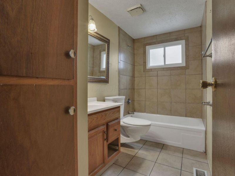 435 Carolann Avenue, Columbus, OH 43207 Photo 19