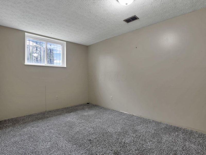 435 Carolann Avenue, Columbus, OH 43207 Photo 26