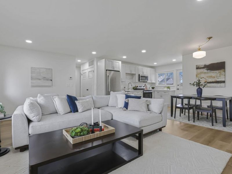 727 Kettering Road, Columbus, OH 43202 Photo 8