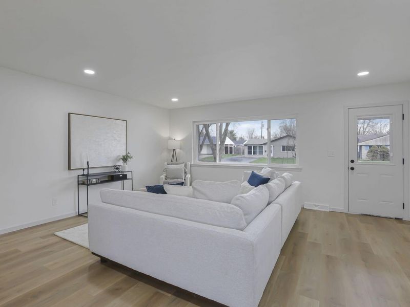 727 Kettering Road, Columbus, OH 43202 Photo 9