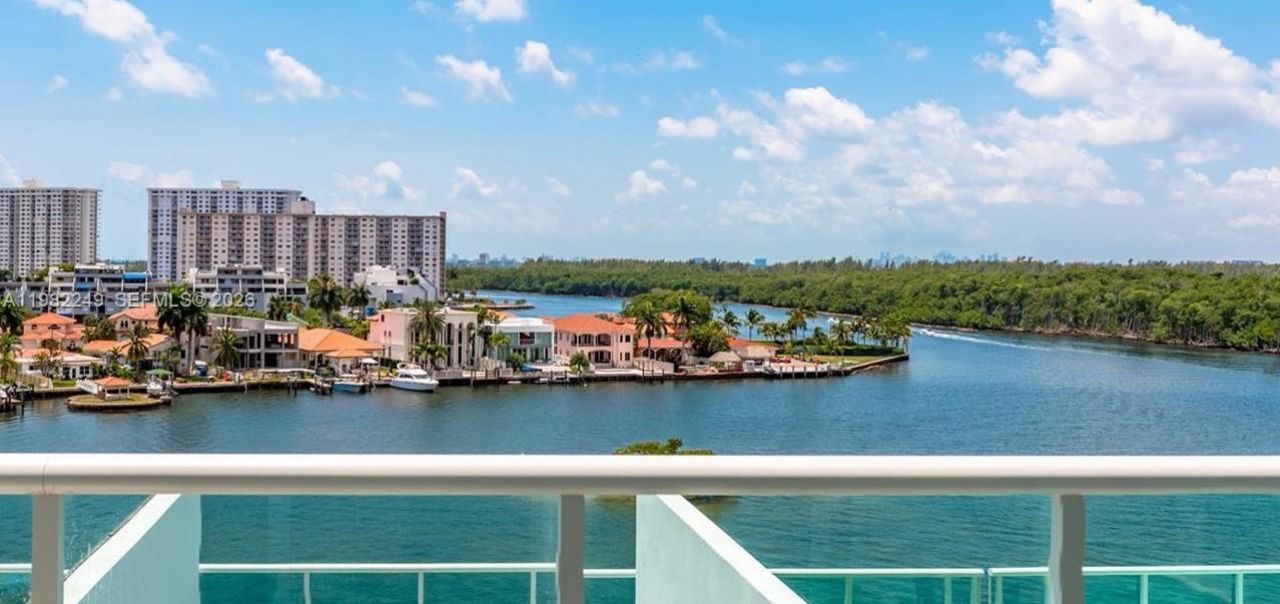 400 Sunny Isles Blvd , Unit 717, Sunny Isles Beach, FL 33160 Photo