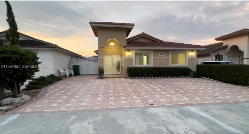 8807 NW 109th Ter, Hialeah Gardens, FL 33018 Photo