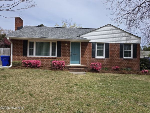 2609 Crockett Drive, Greenville, NC 27858