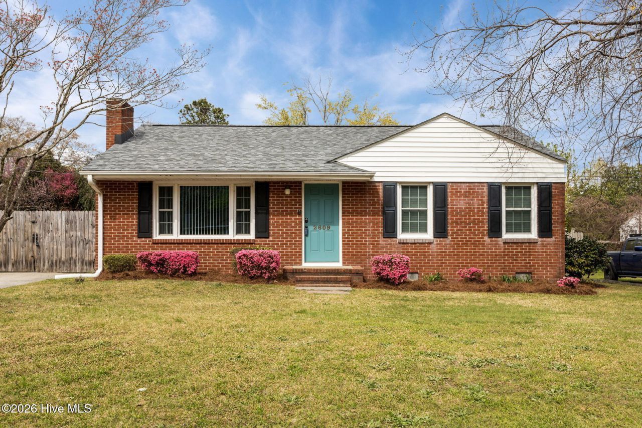 2609 Crockett Drive, Greenville, NC 27858 Main Photo