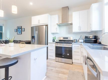 191 Log Pond Ln, Sacramento, CA 95818 Photo