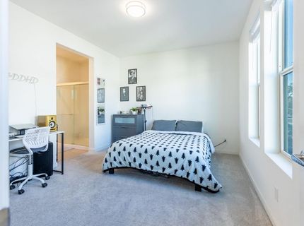 191 Log Pond Ln, Sacramento, CA 95818 Photo